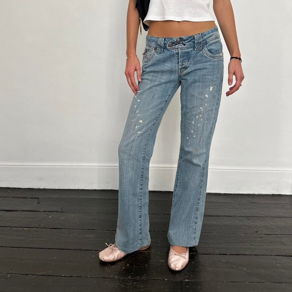 Vintage early 2000s blue wash bootcut jeans