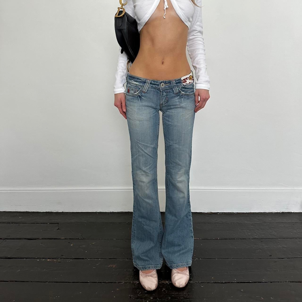 Vintage 90’s beaded low waist blue distressed jeans