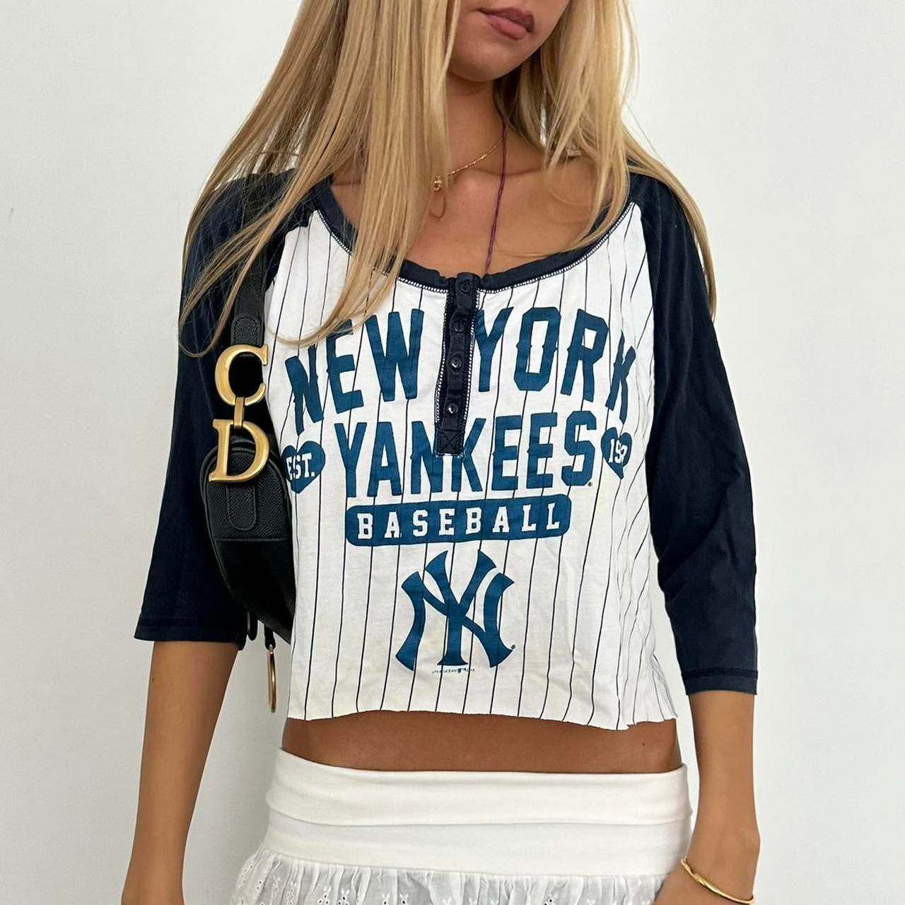 Vintage 2000’s New York Yankees baseball baby tee
