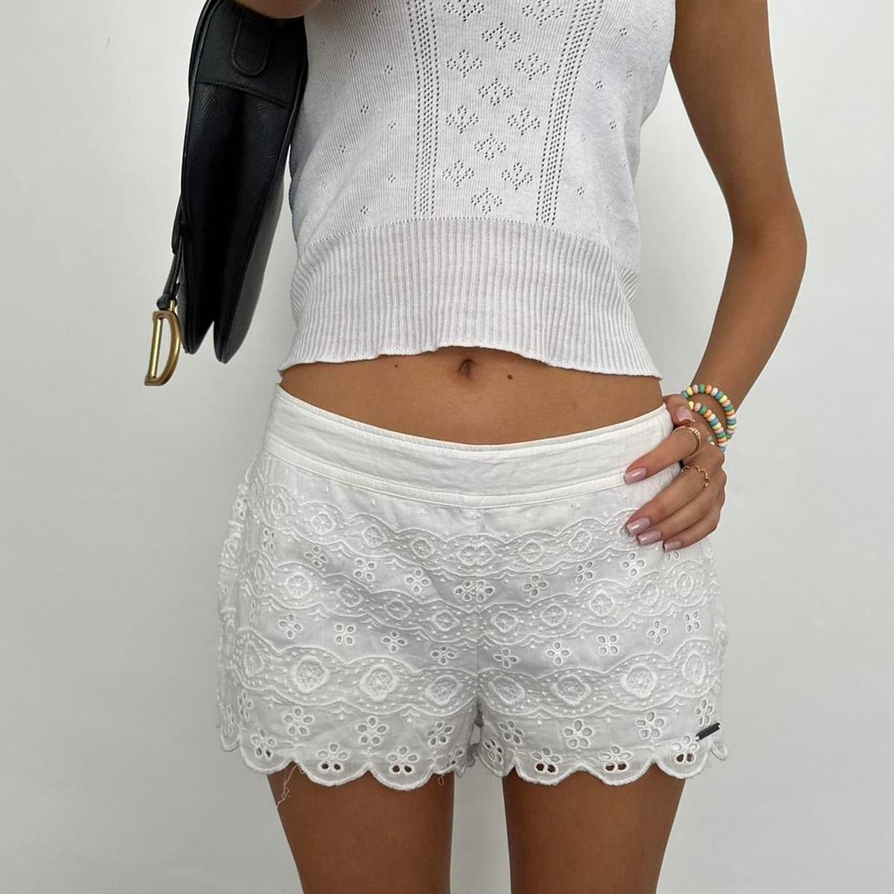 Vintage 2000’s Abercrombie & Fitch lace shorts
