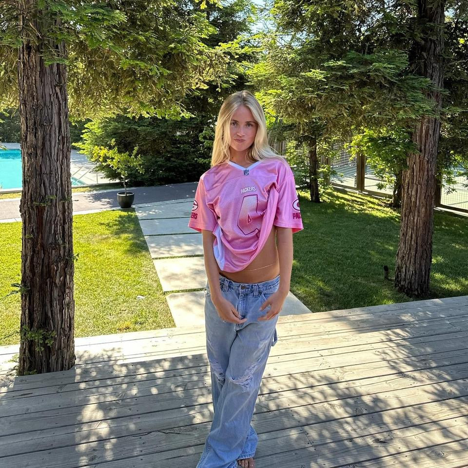 Vintage 2000’s pink jersey 🩷