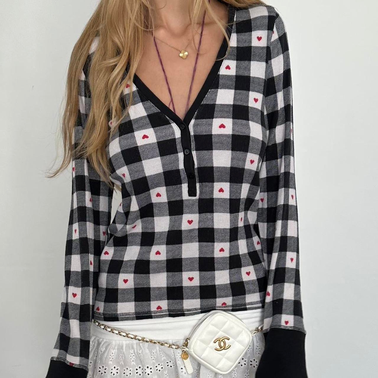 Vintage 2000’s Victoria’s Secret long sleeve top