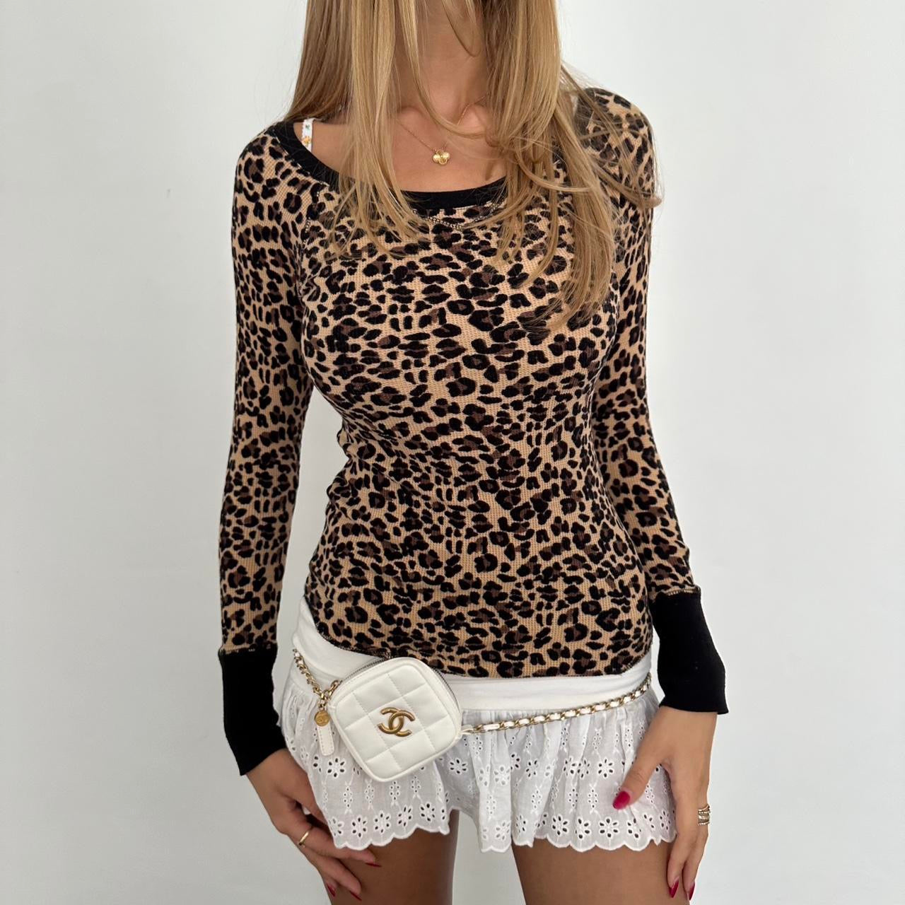 Vintage 2000s leopard long sleeve top