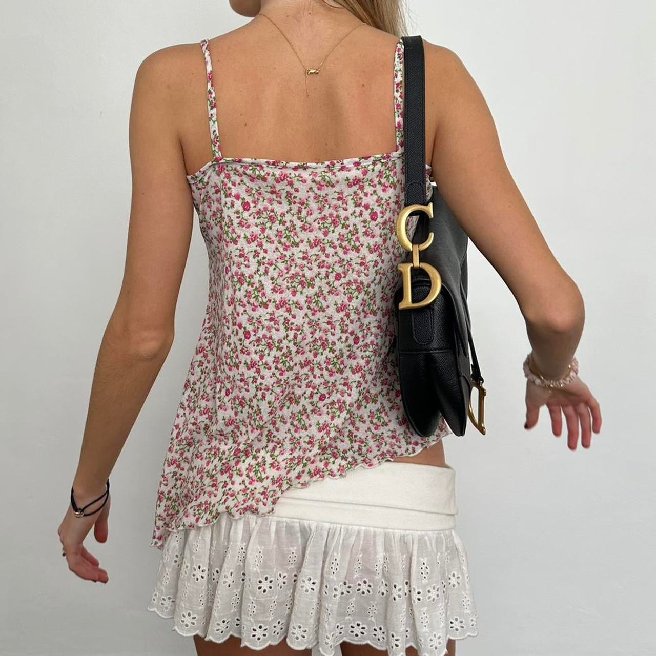 Vintage floral asymmetrical pink floral cami top š