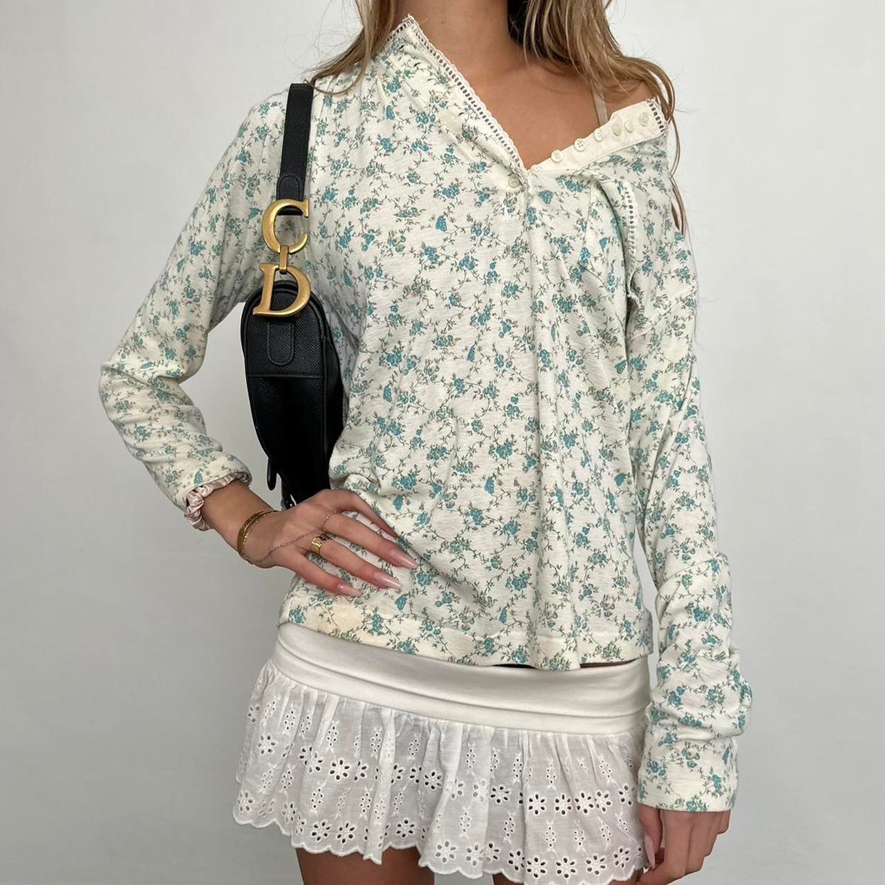 Vintage floral print long sleeve top