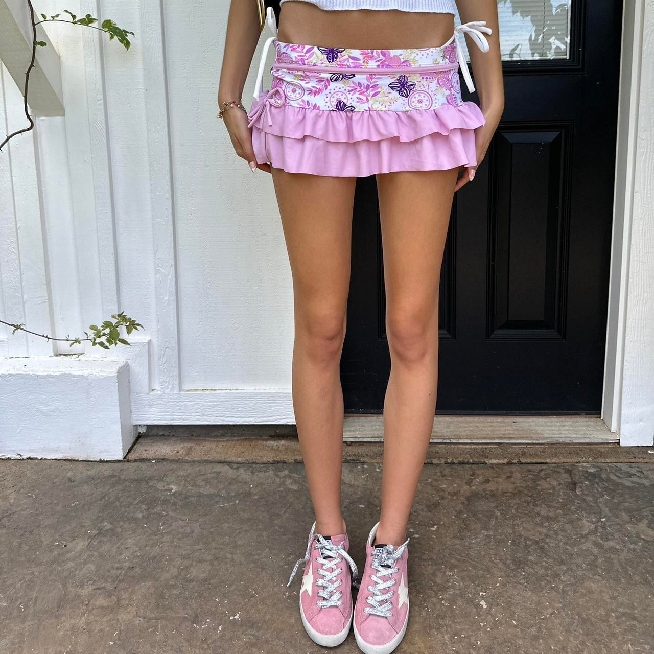 Vintage 90’s floral layered mini skirt