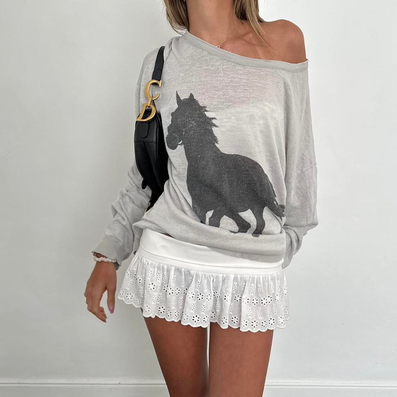 Vintage early 2000s horse long sleeve sweatshirt
