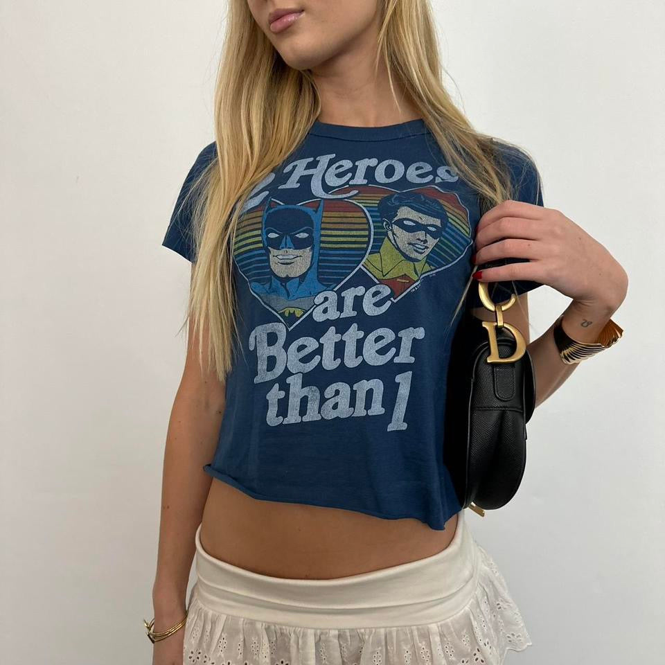 Vintage 2000s graphic ‘ 2 Heroes are better than 1’ baby tee