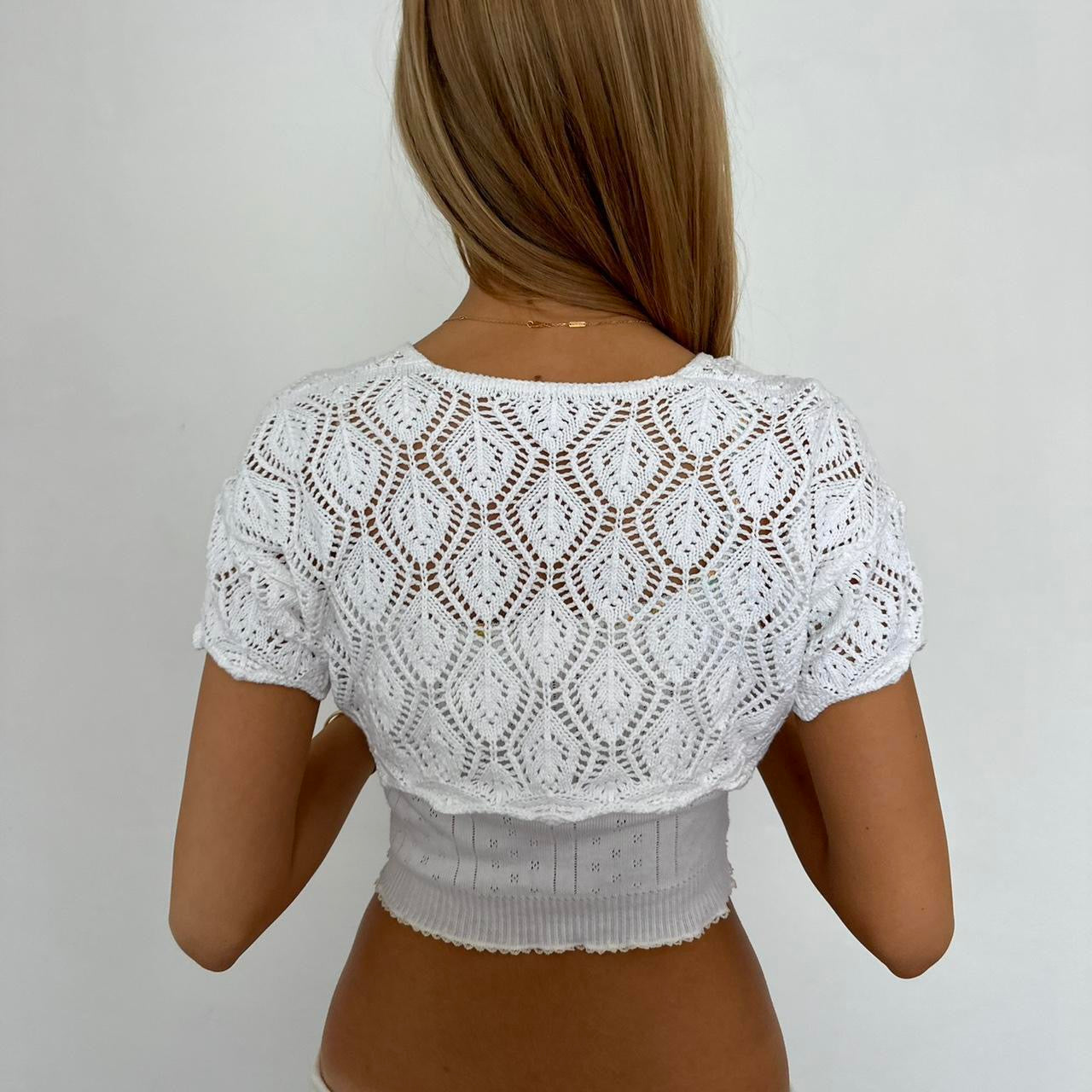 Vintage 90’s white cardigan layering top