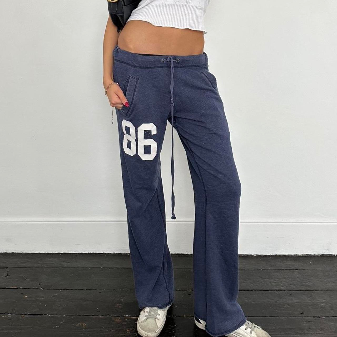 Vintage 2000’s Victoria’s Secret navy sweatpants