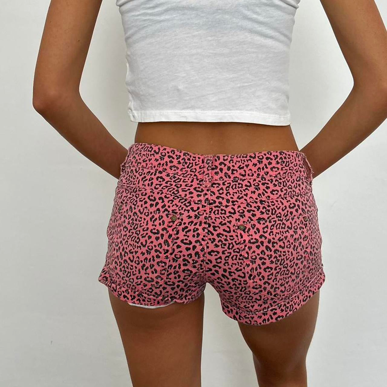 Vintage pink leopard shorts