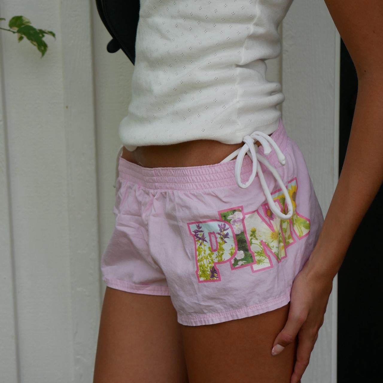Vintage 2000’s Victorias Secret shorts
