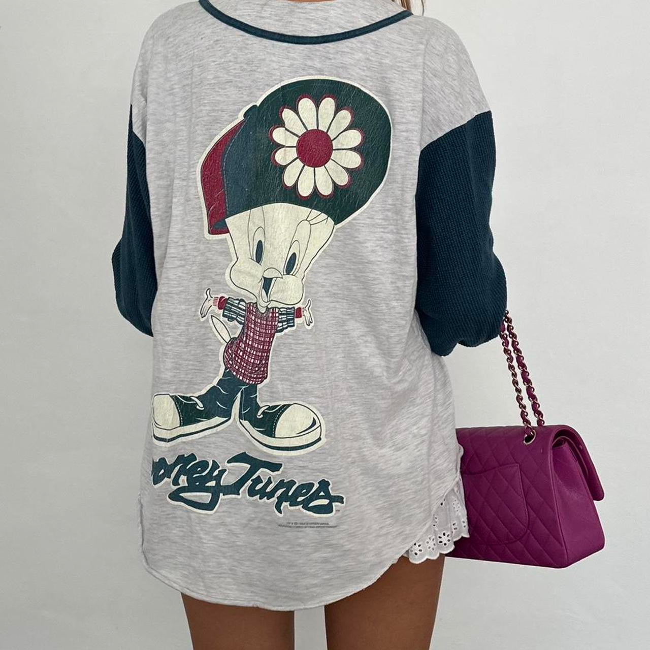 Vintage 90’s Looney Tunes fun jersey top