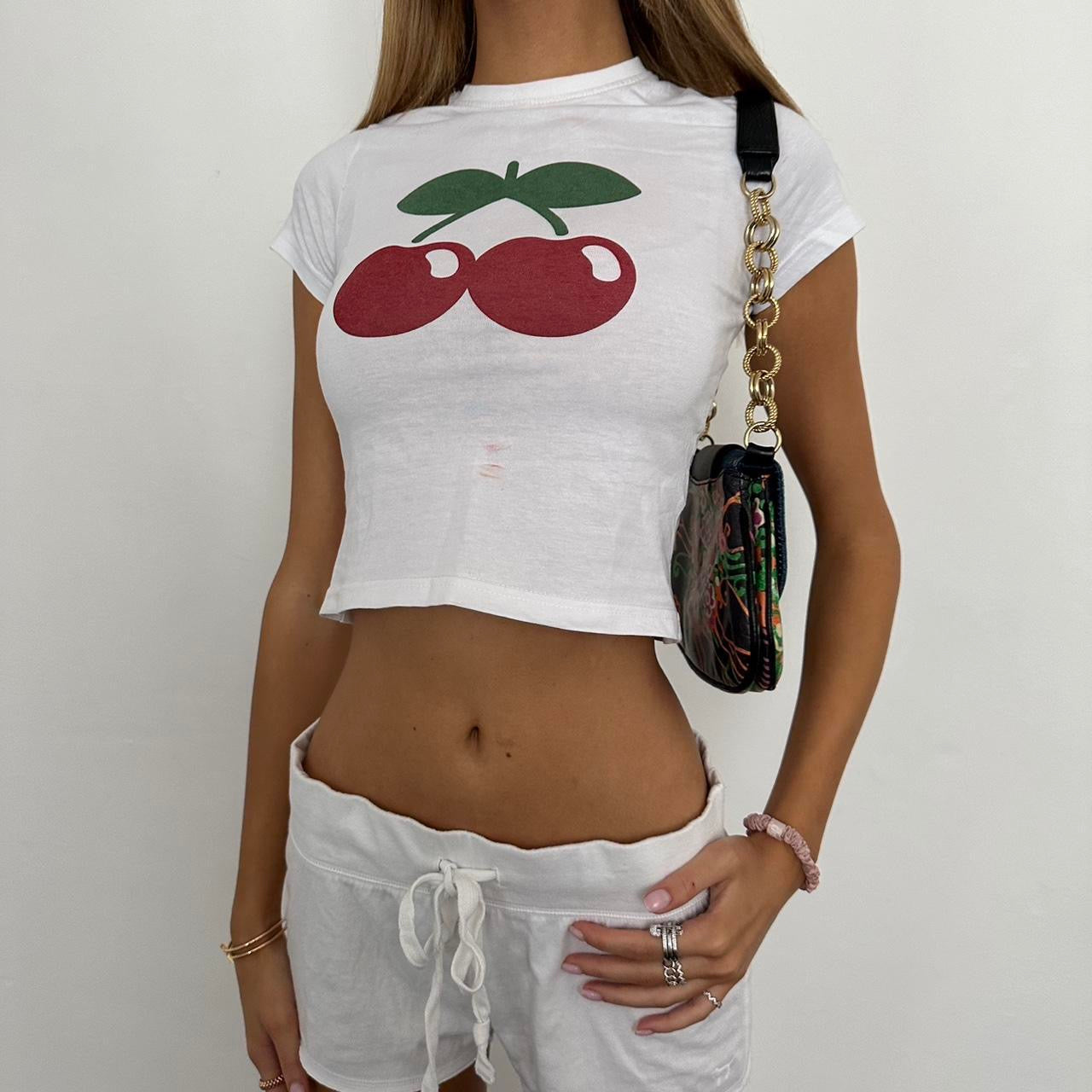 Vintage cherry Ibiza white baby tee š
