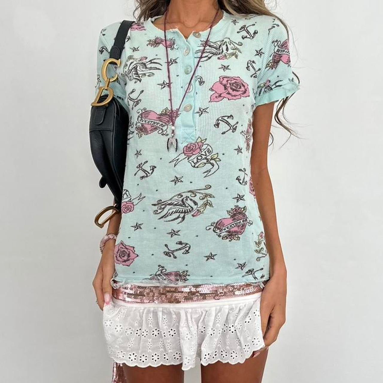 Vintage 00s blue waddle tattoo design top