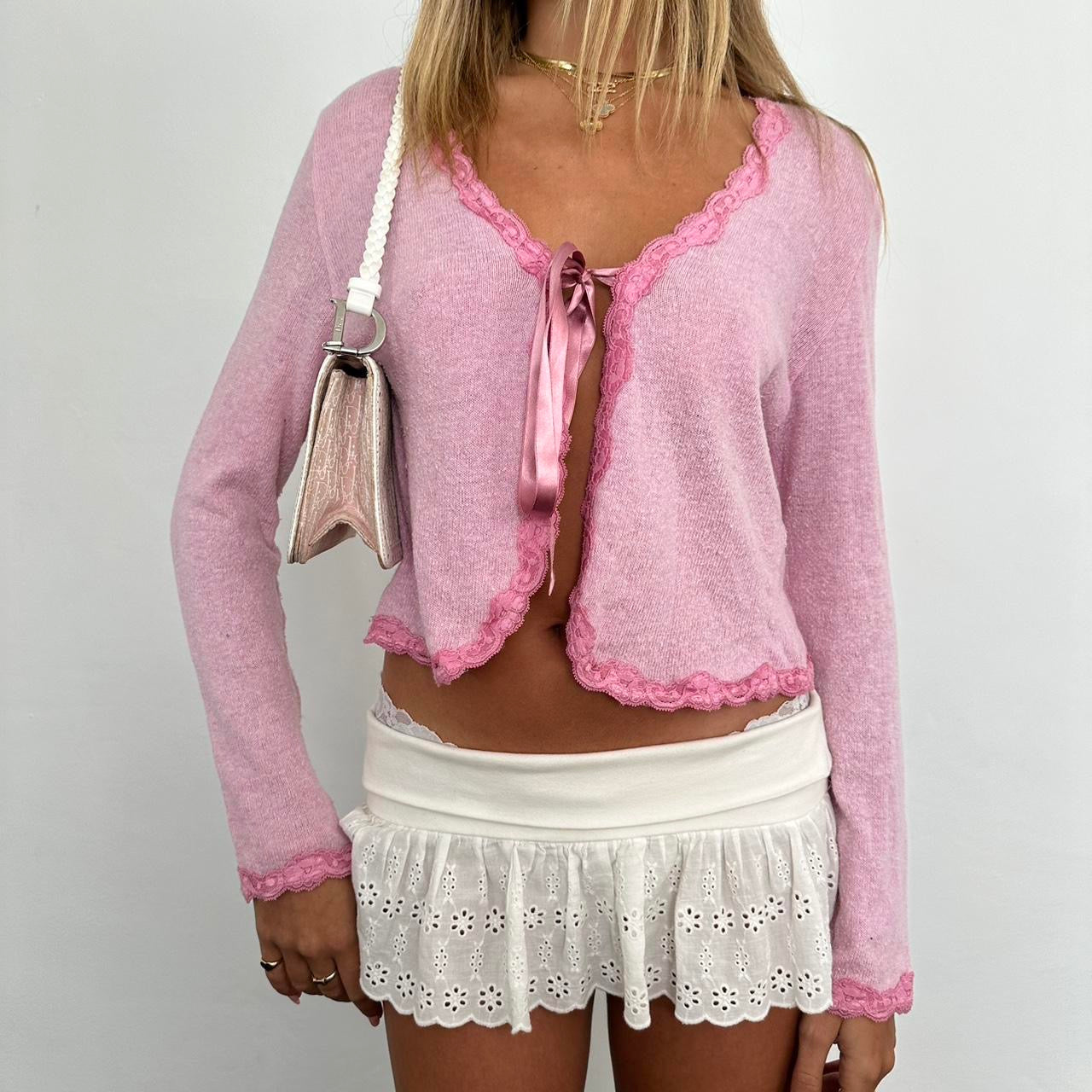 Vintage pink ribbon wrap long sleeve top š