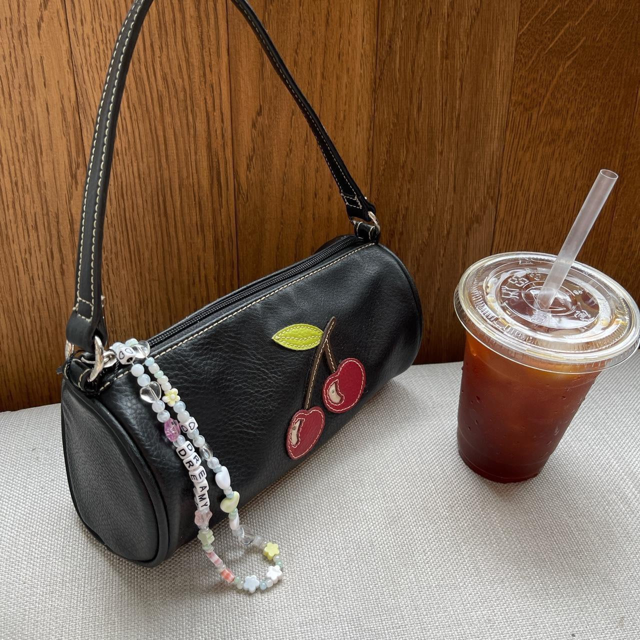 Vintage Tommy Hilfiger early 2000s Cherry bag š