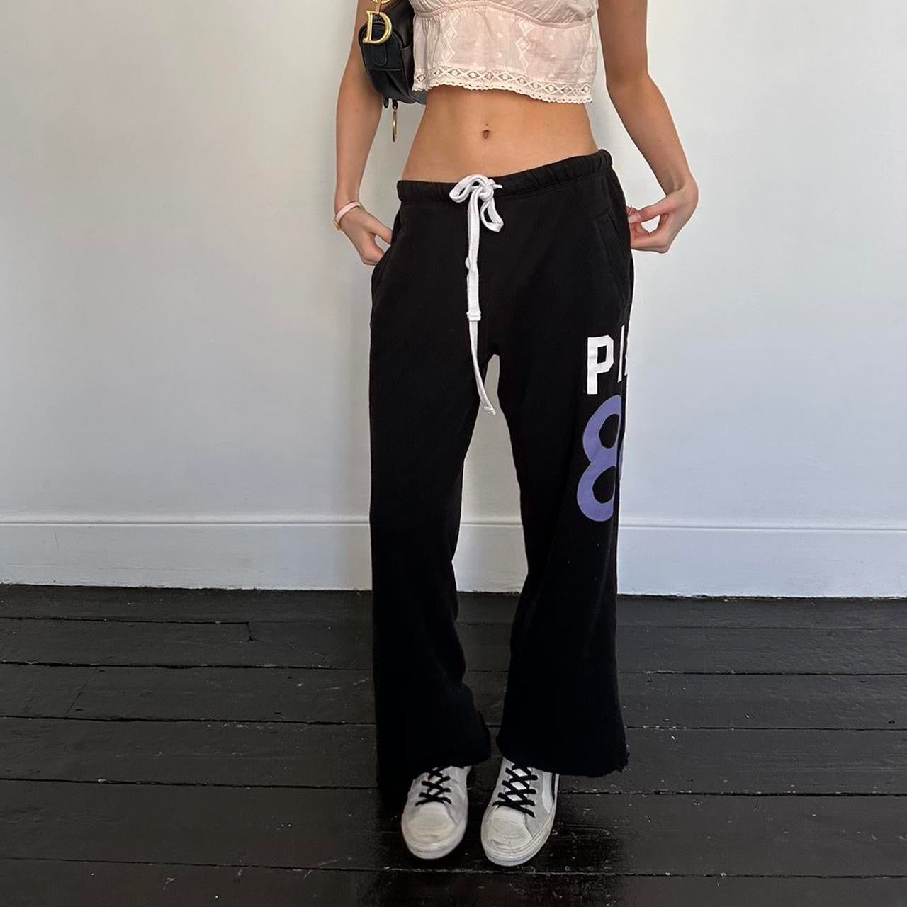 Vintage 2000’s Victoria’s Secret black sweatpants