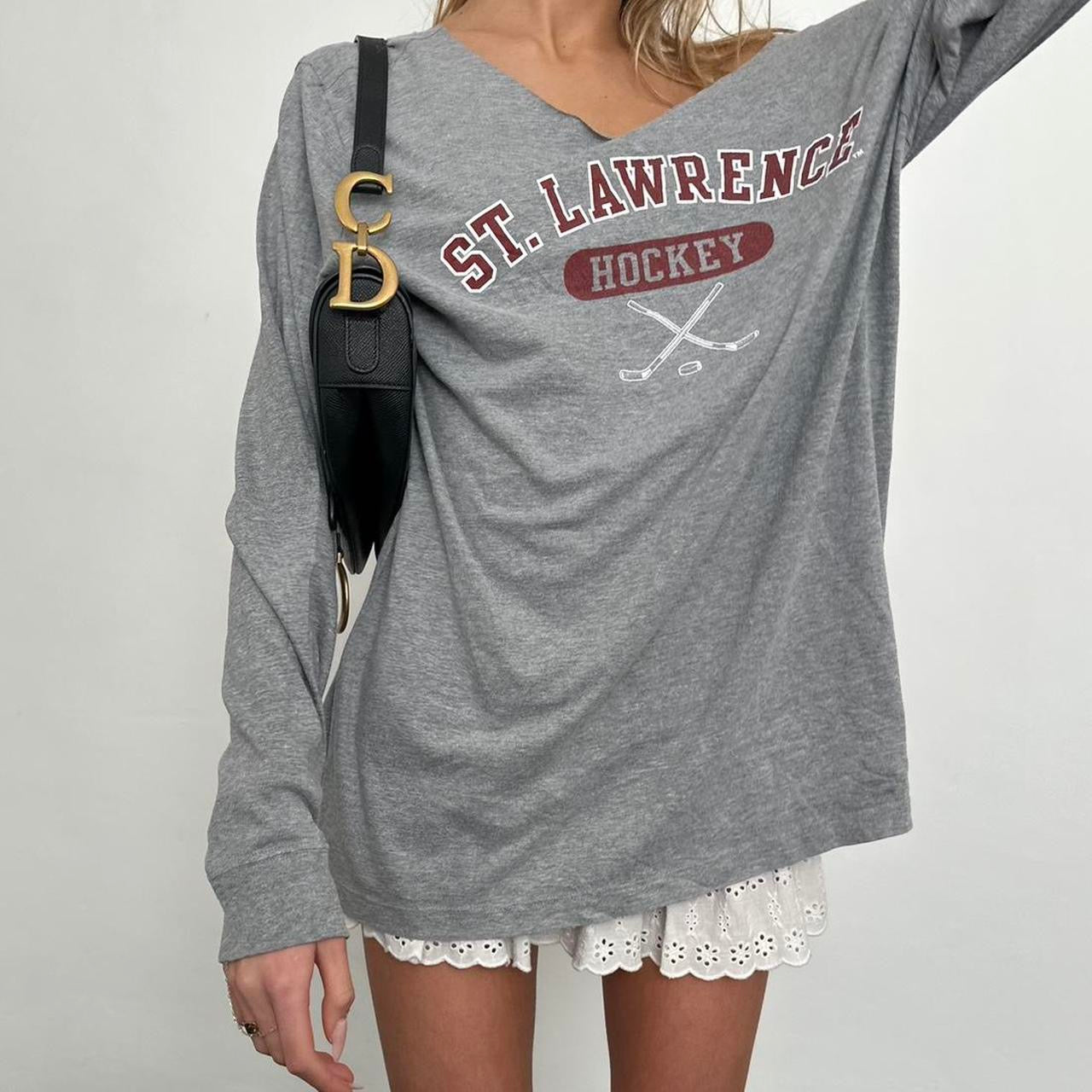 Vintage 2000’s St Lawrence Hockey sports long sleeve top