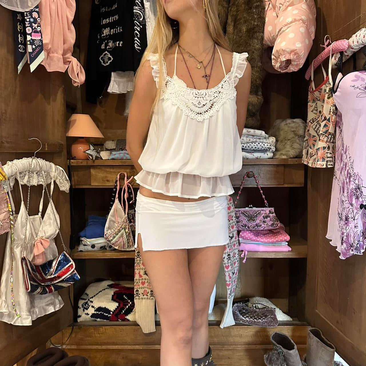 Vintage 90’s white flowy crochet top