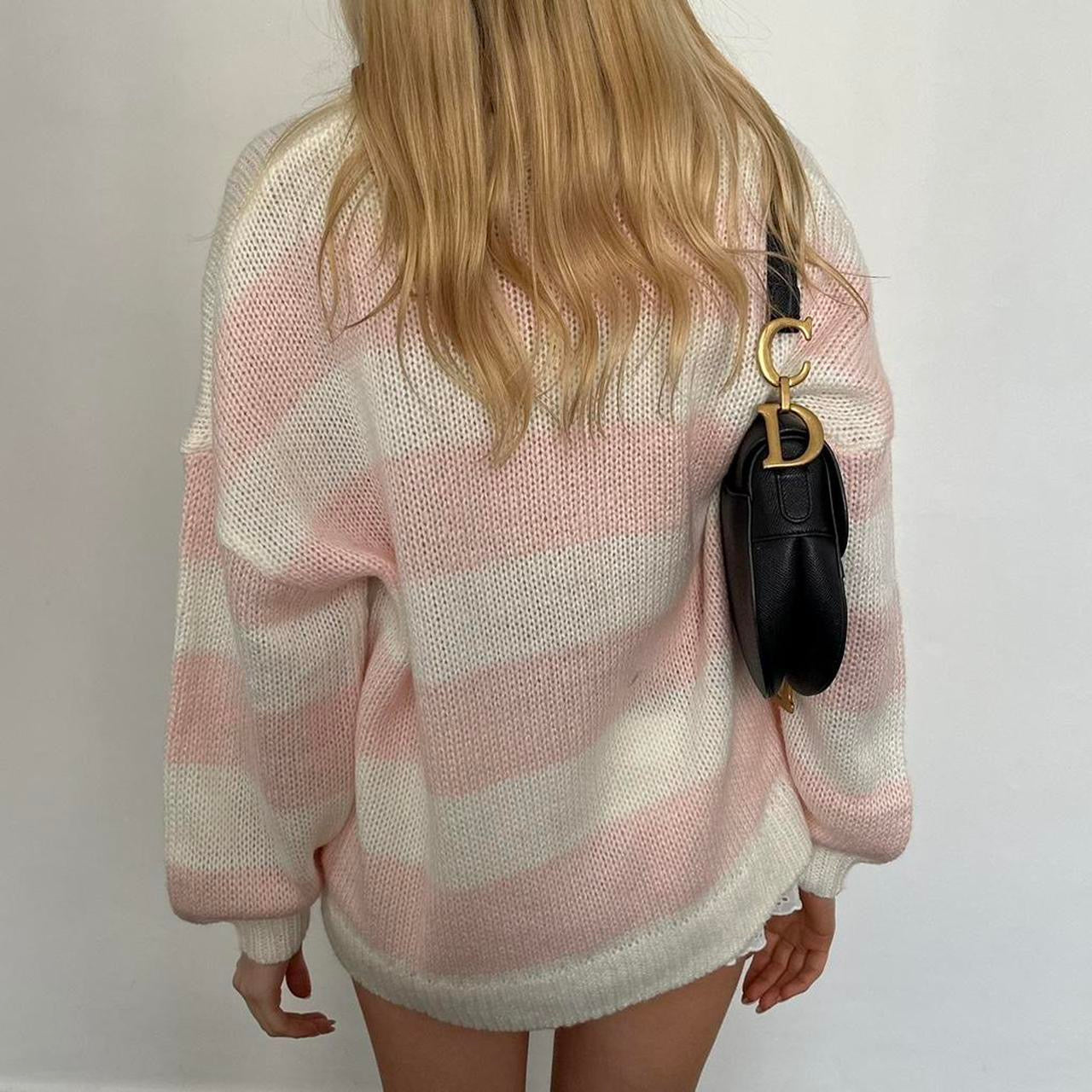 Vintage 90’s pink & white knitted striped sweater