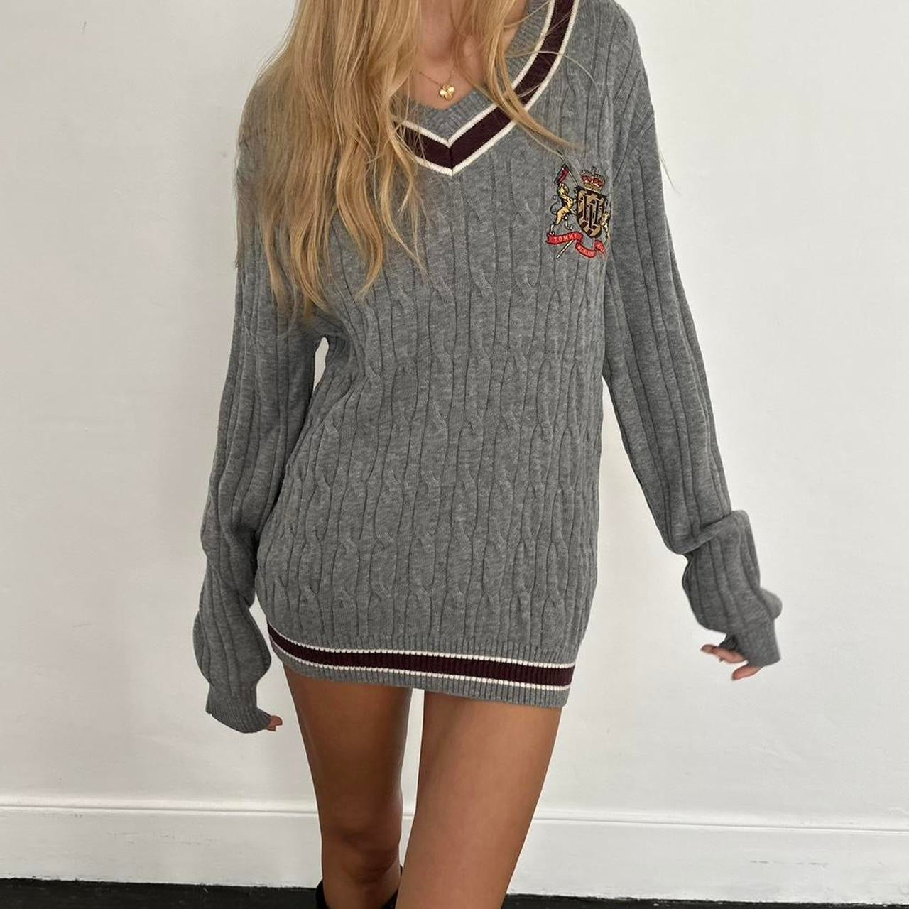 Vintage 90ās Tommy Hilfiger preppy knit sweater
