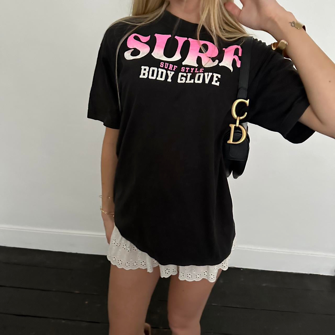 Vintage 90’s pink SURF T-shirt