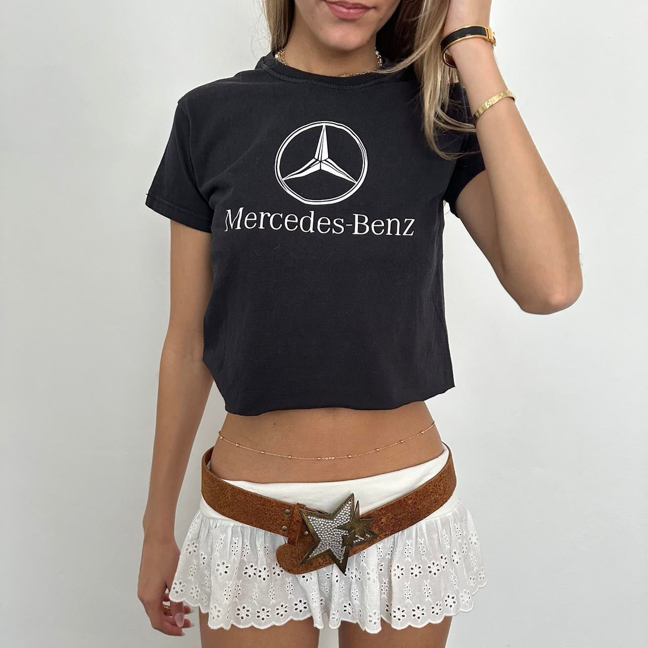 Vintage 90ās Mercedes baby tee š¤
