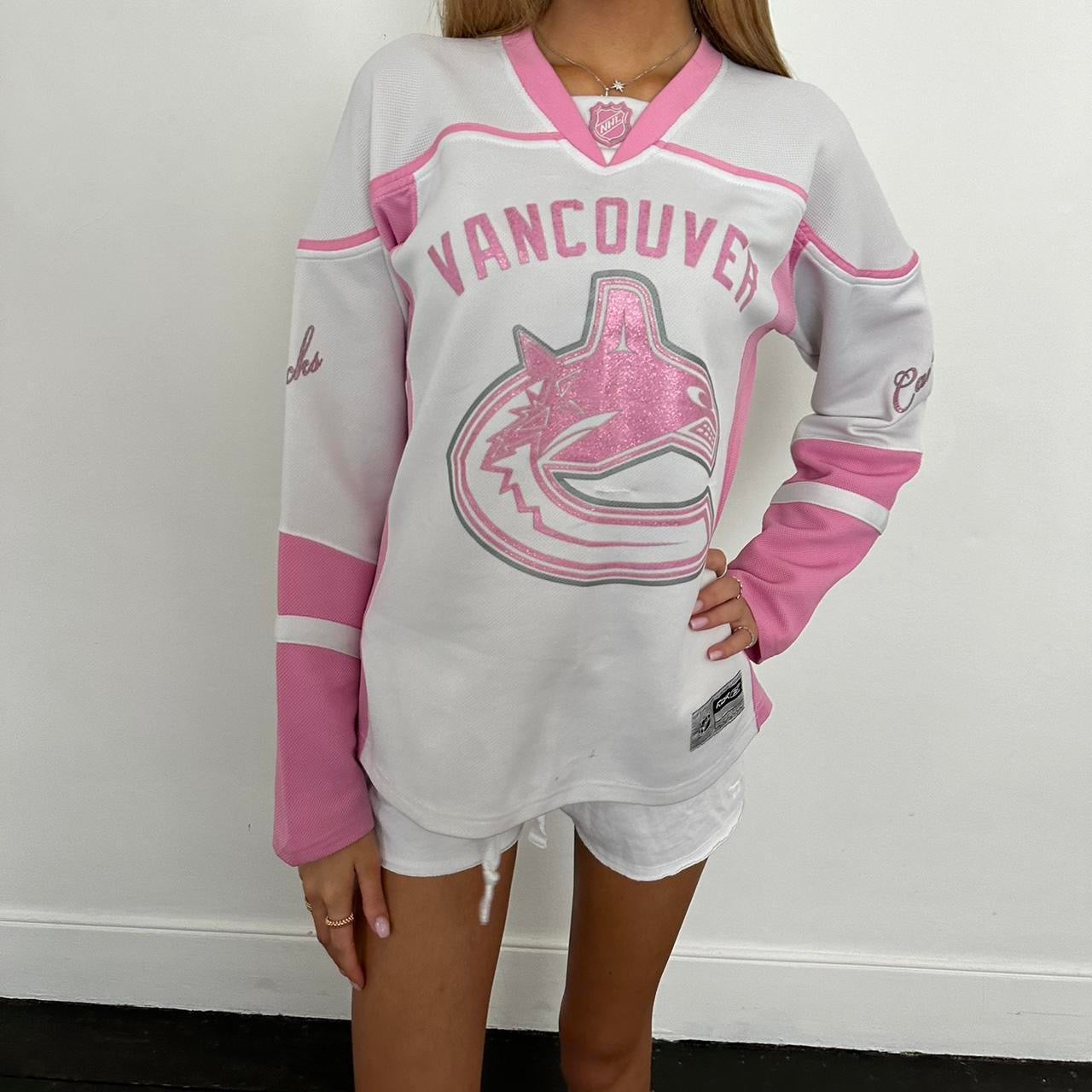 Vintage Vancouver white and pink long sleeves top š