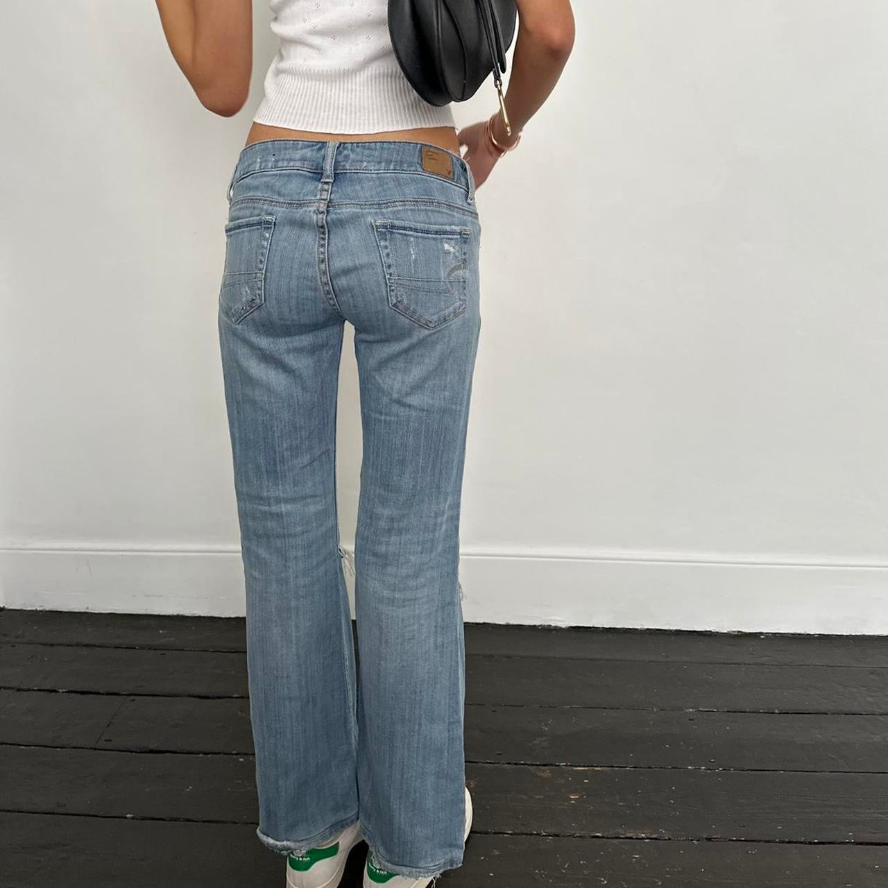 Vintage 2000’s distressed jeans
