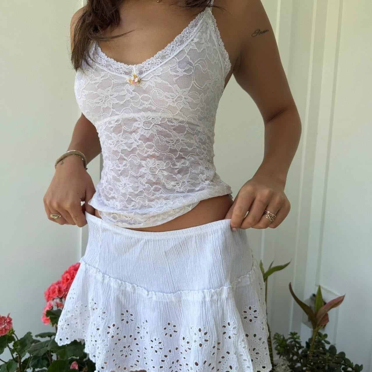 Vintage 90’s lace white cami top