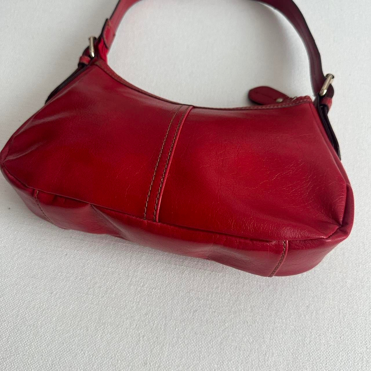 Vintage red cute little shoulder bag 🍒🍓