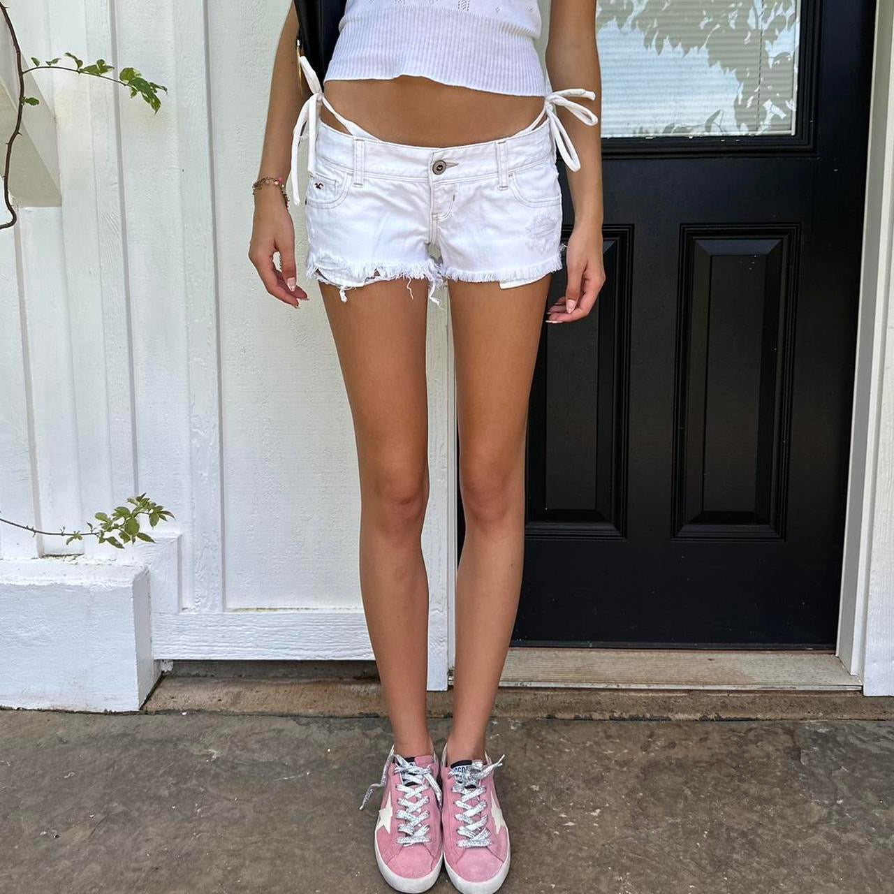 Vintage 2000’s white denim shorts