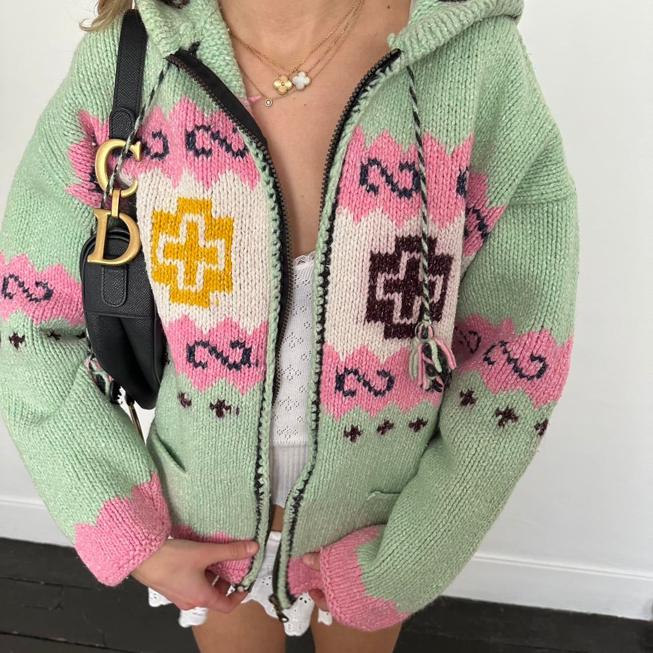 Vintage handmade design knit cardigan