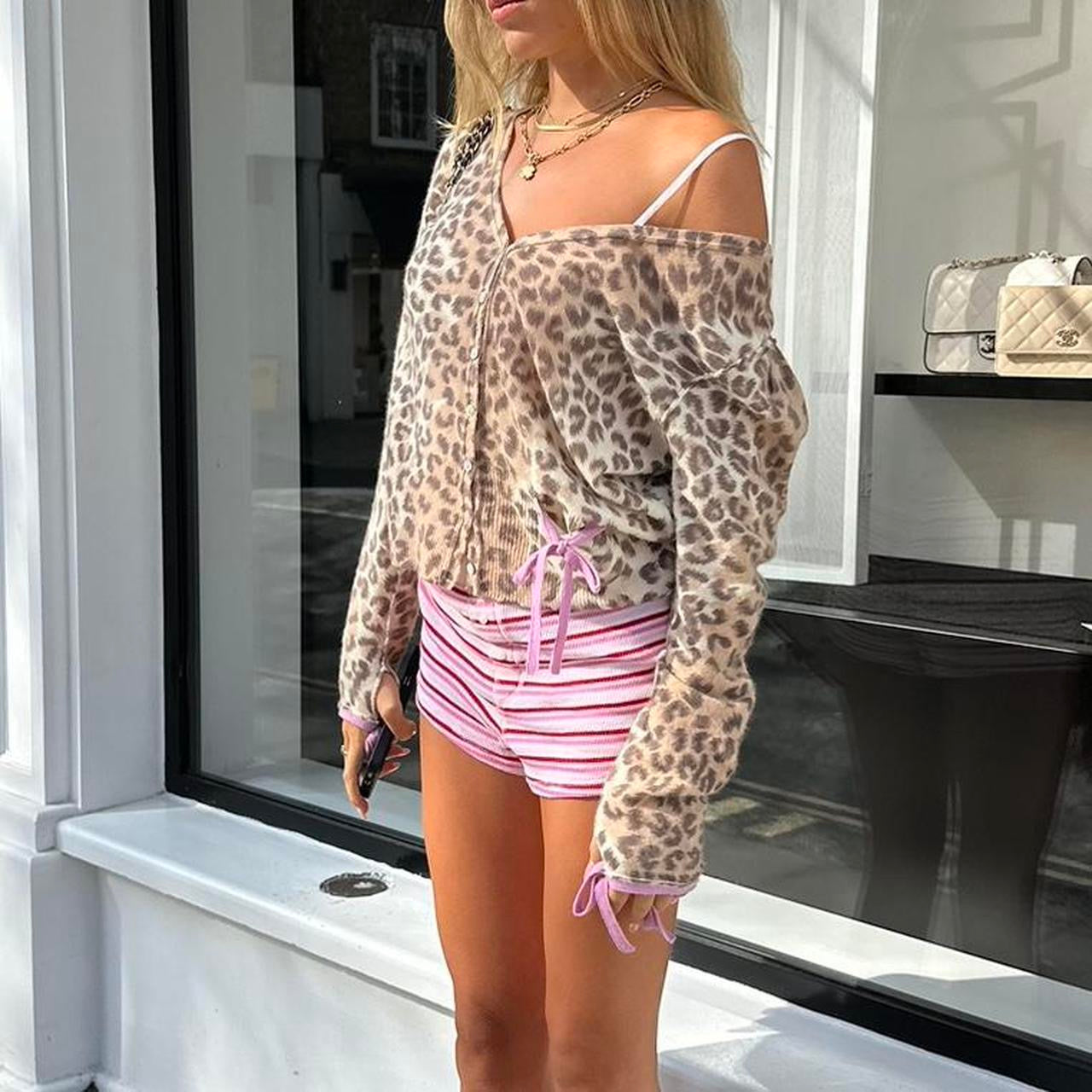 Vintage 90’s leopard print with pink ribbons knit cardigan top