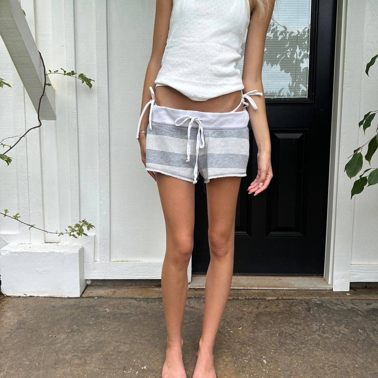 Vintage 2000’s Victoria’s Secret striped shorts 🌸 ‘I LOVE PINK’