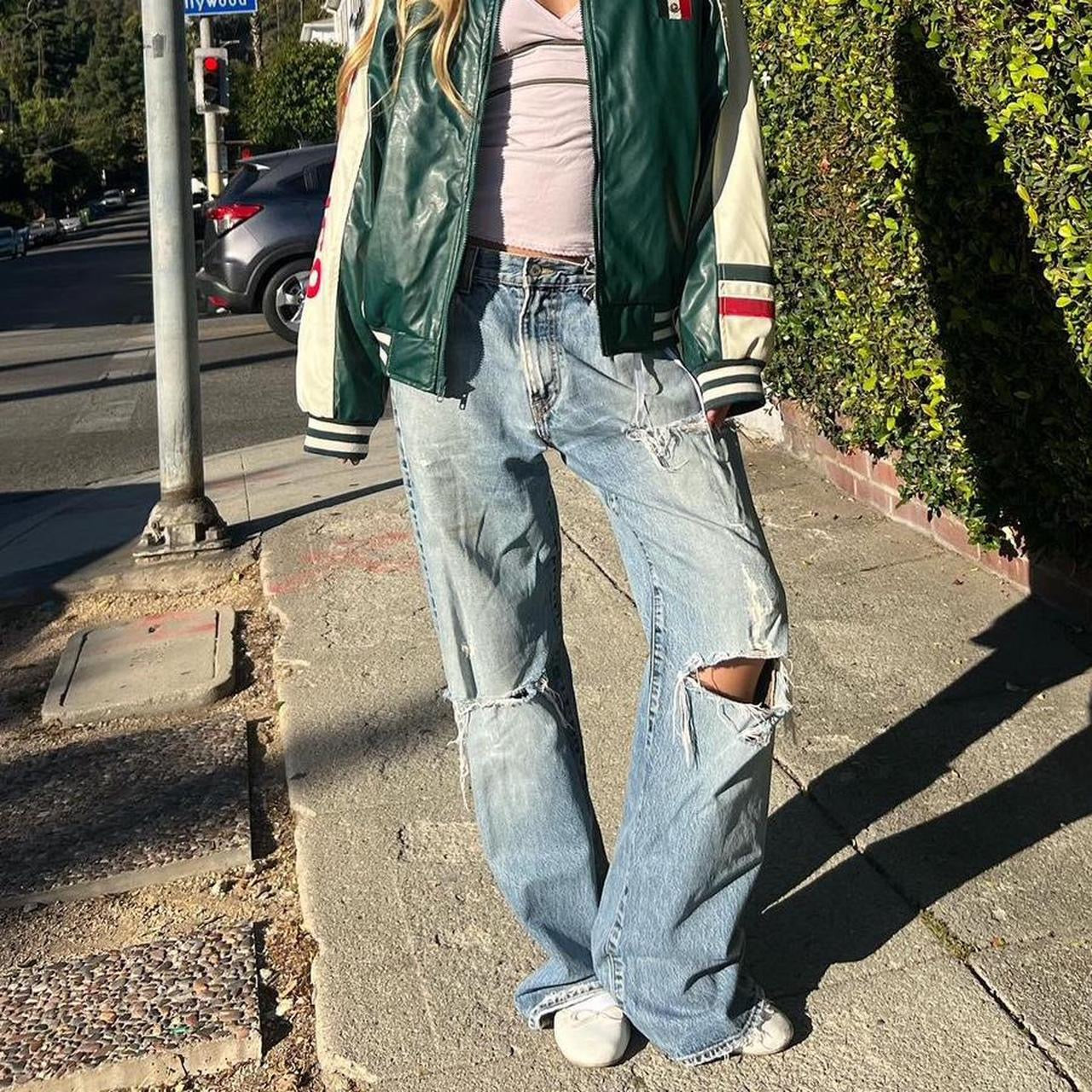 Vintage 2000ās Lucky Brand distressed boyfriend fit jeans š©µ