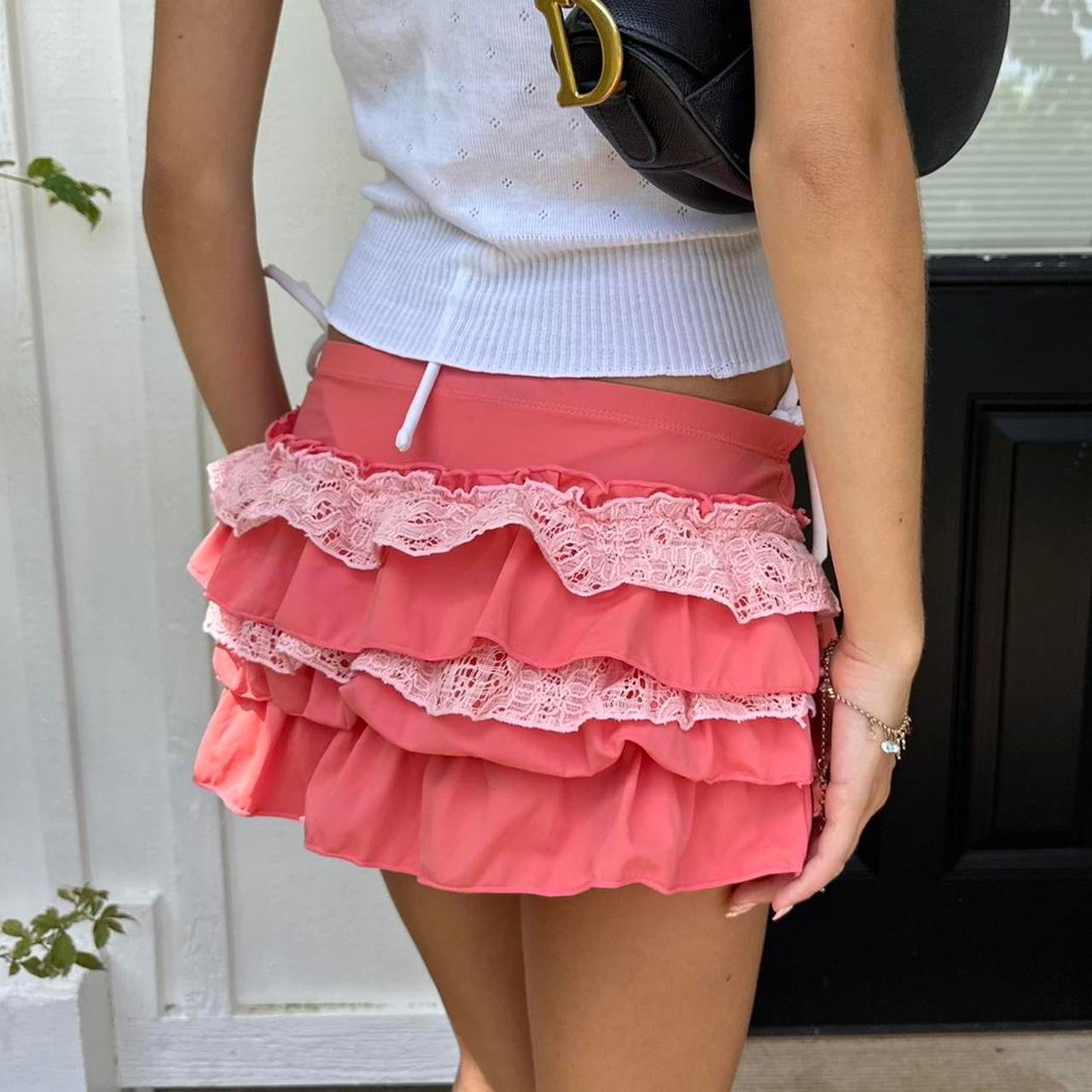 Vintage 90’s ruffle mini skirt