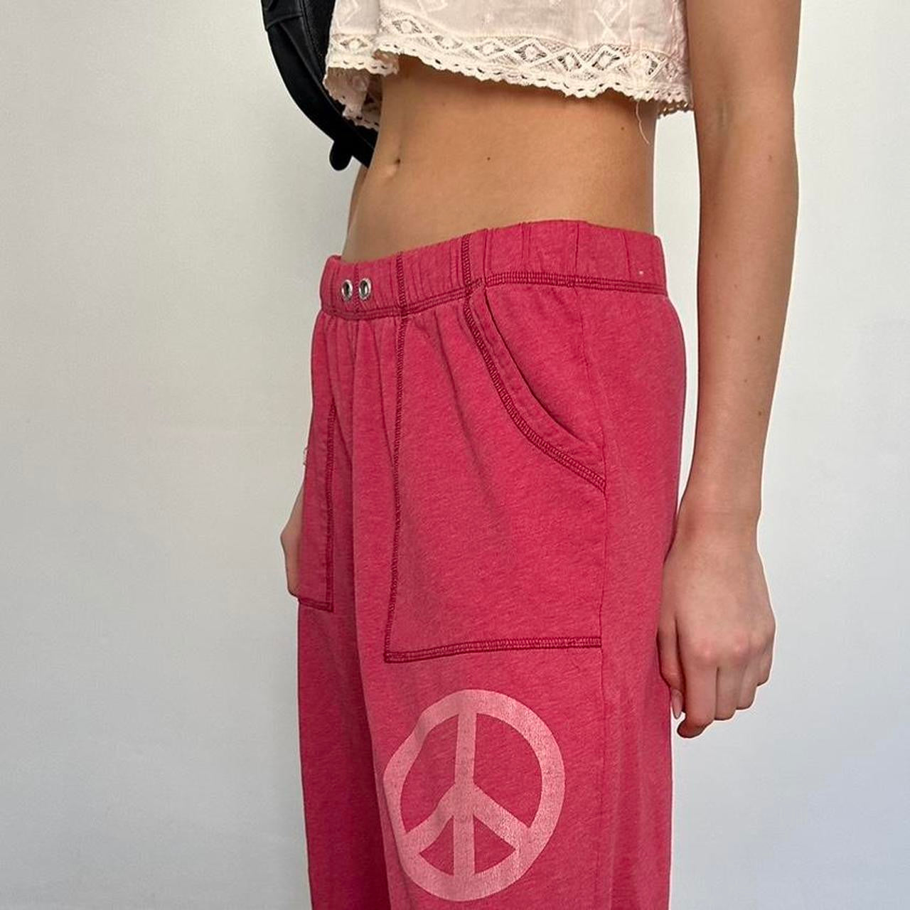 Vintage 2000’s Victoria’s Secret pink peace sweatpants