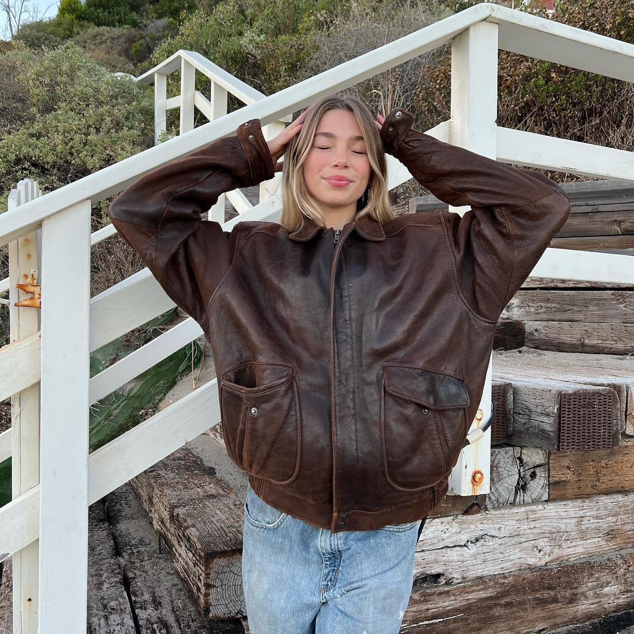 Vintage brown leather jacket !!! π΄ π€