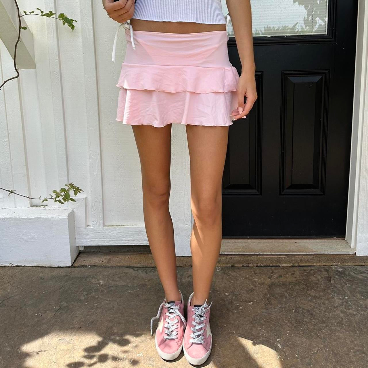 Vintage 90’s pink ruffle layered mini skirt