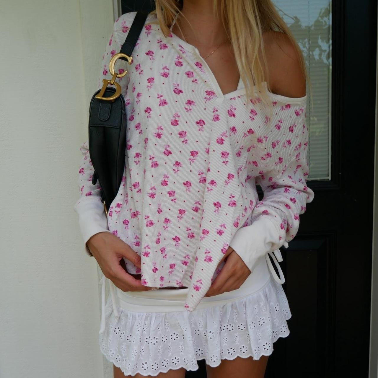 Vintage 90’s Victoria’s Secret floral long sleeve top