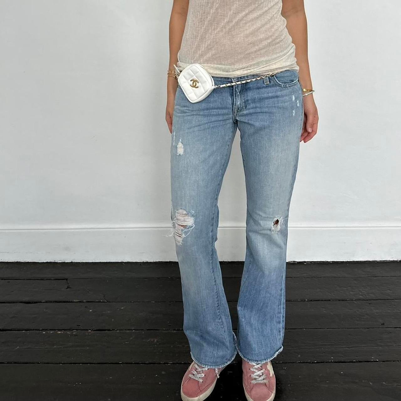 Vintage early 2000s dream fit lightly distressed blue wash jeans