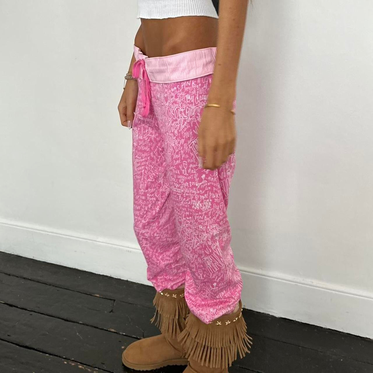 Vintage 2000’s Victoria’s Secret pink doodle pants