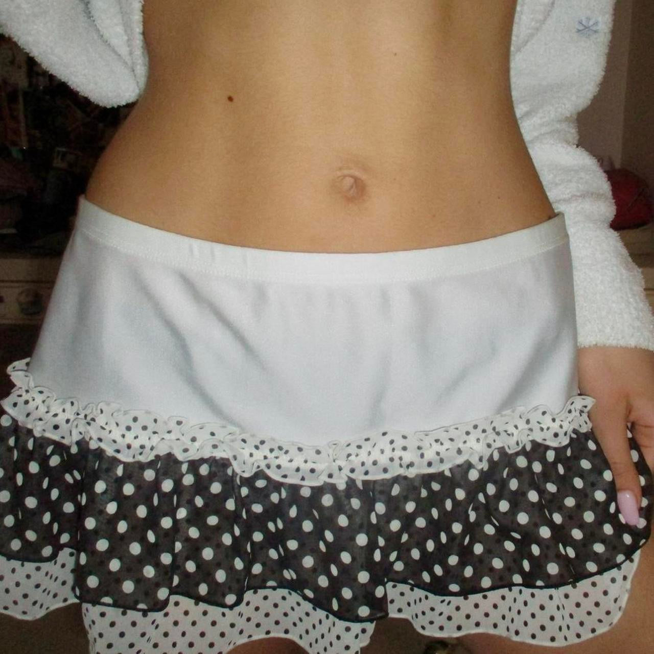 Vintage 90’s polka dot mini skirt