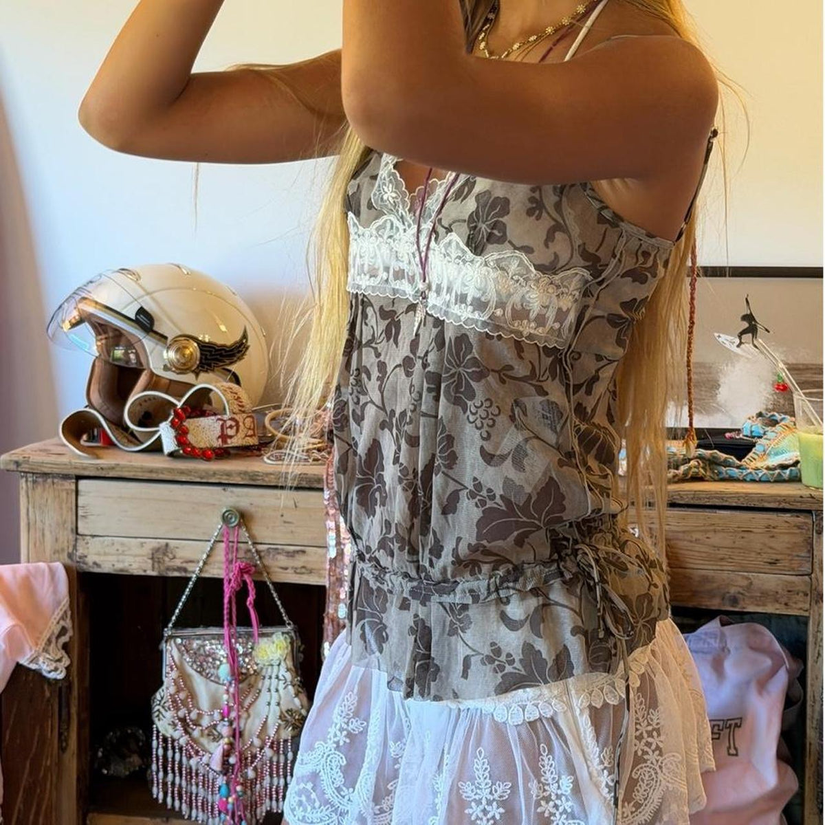 Vintage 00s flower lace boho top