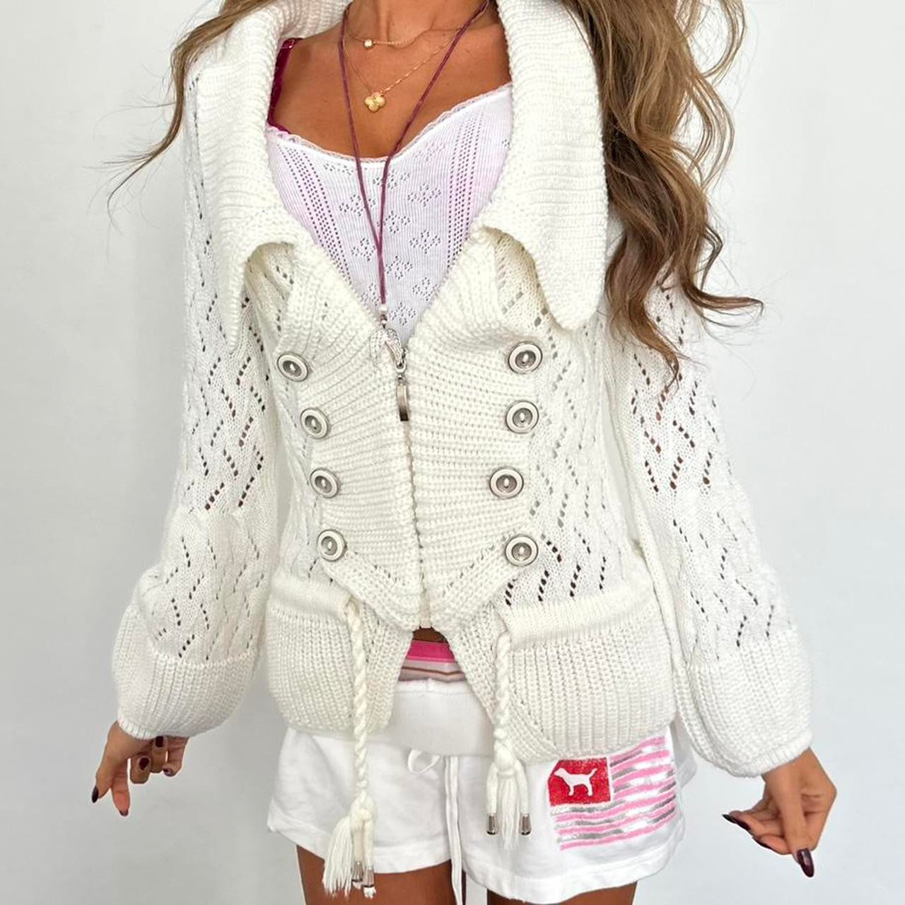 Vintage 90’s knitted white cardigan sweater