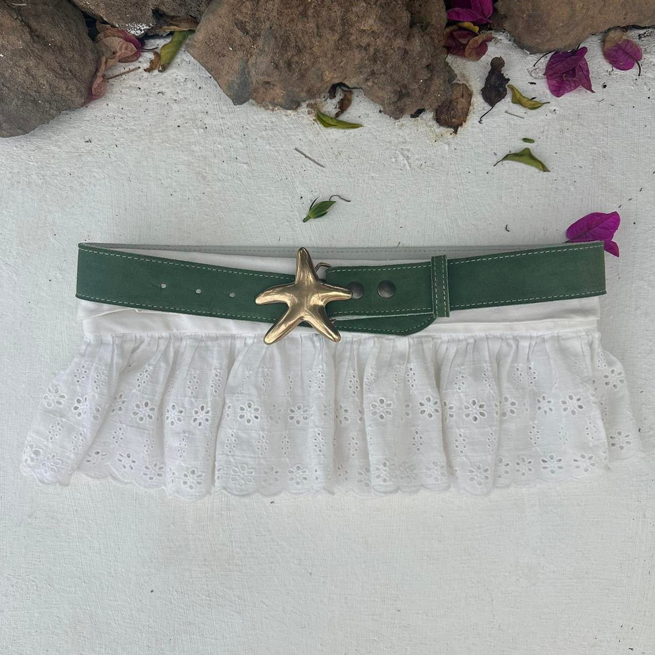 Vintage 90’s leather green starfish belt 🪸