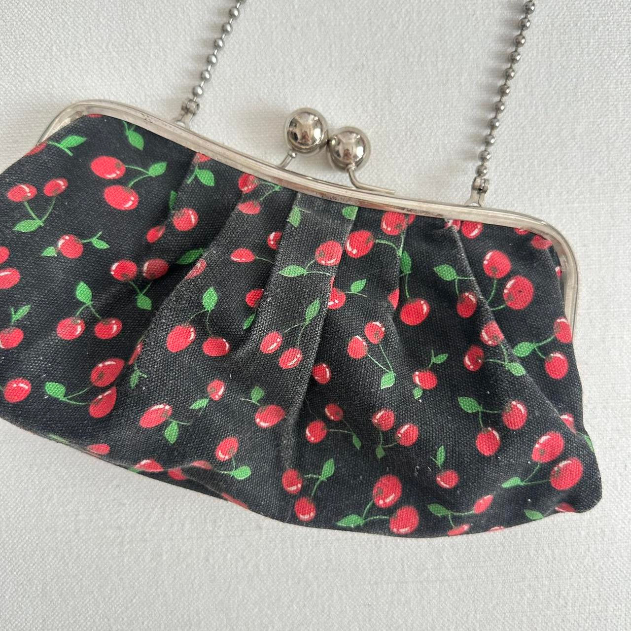 Vintage cherry 90’s bag 🍒