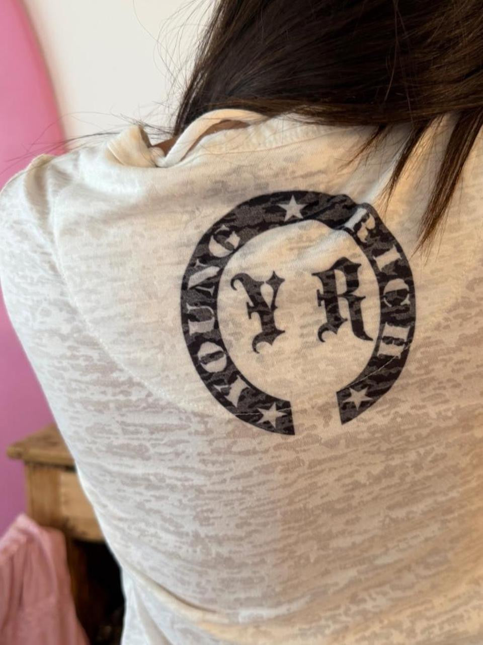 Vintage 00’s Young and Rich graphic cross top